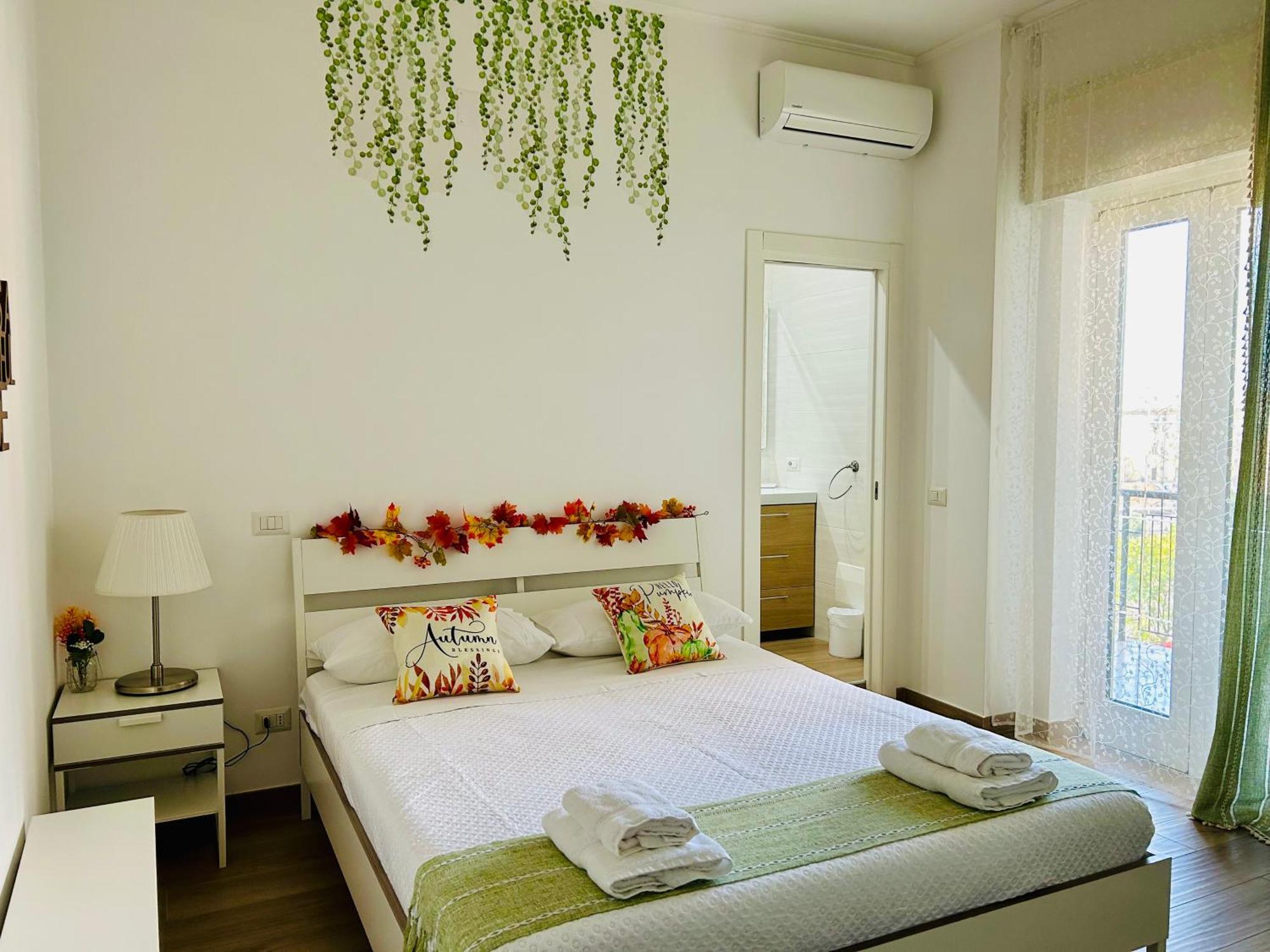 Vivina_081 Hotel เนเปิลส์ ภายนอก รูปภาพ